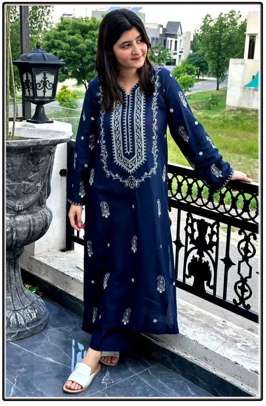 Lawn 2-Piece Embroidered Suit - Zeenn