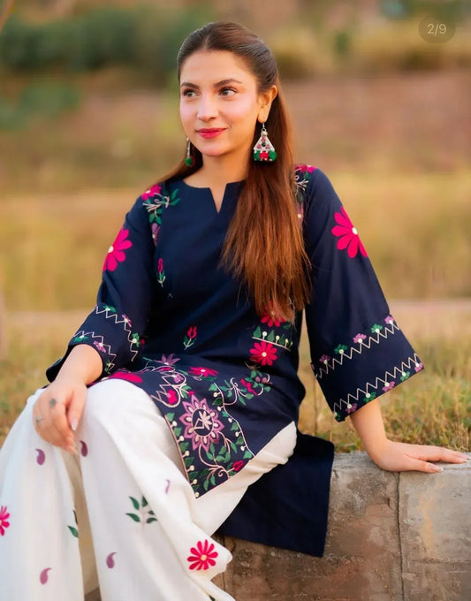Lawn 2-Piece Embroidered Suit - Zeenn
